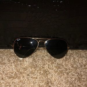 Worn once authentic classic aviator Ray bans